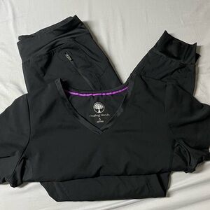 Sz Small BlackSmall Healing Hands Scrub set with Jogger pants